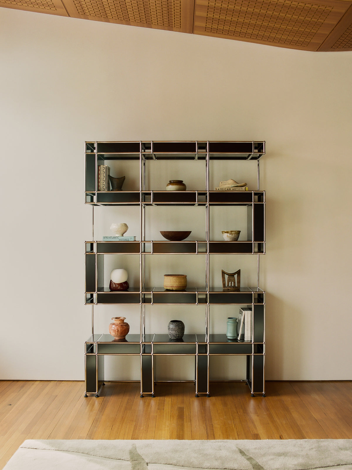 NKYINKYIM Bookshelf – Armando Cabral