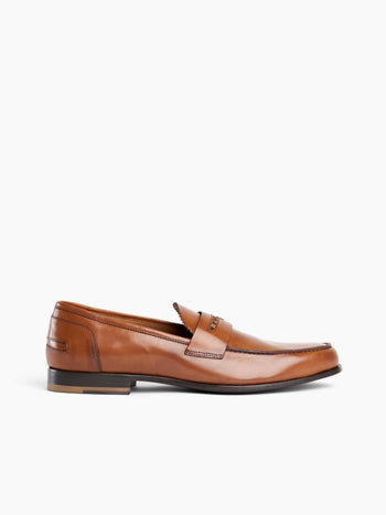 Loafers – Armando Cabral