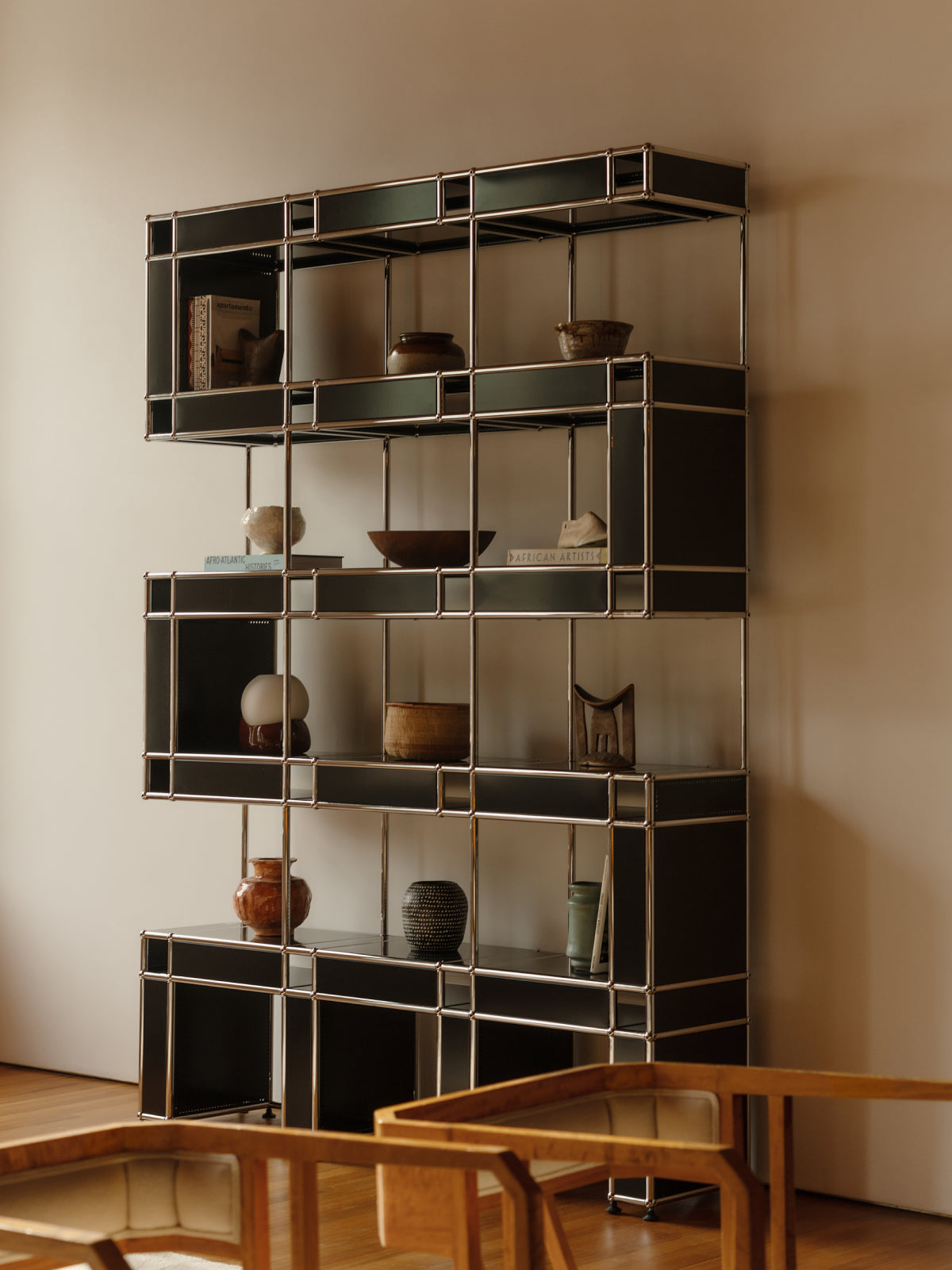 NKYINKYIM Bookshelf – Armando Cabral